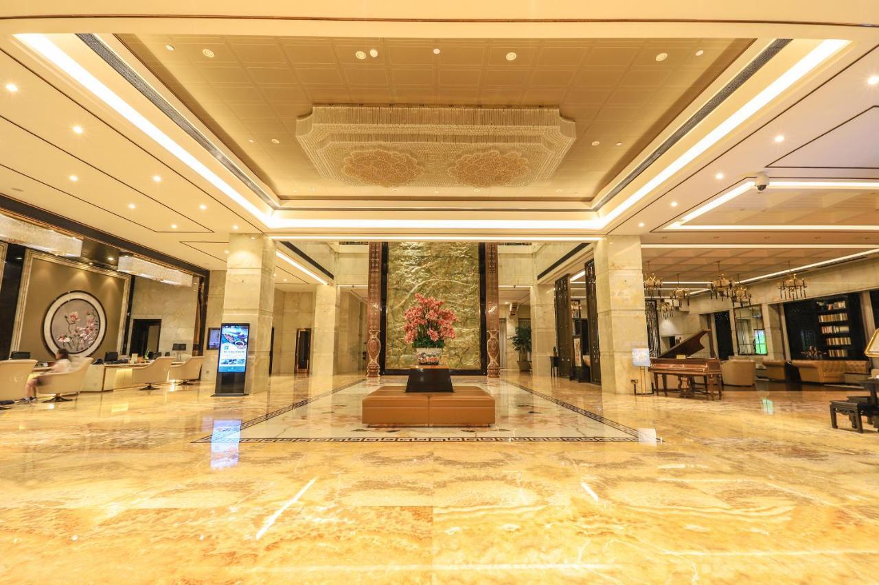Royal Garden Hotel Shanghai-Free Shuttle To And From Disney & Pvg & Close Metro Line2 Easy To Sha New Expo Ngoại thất bức ảnh