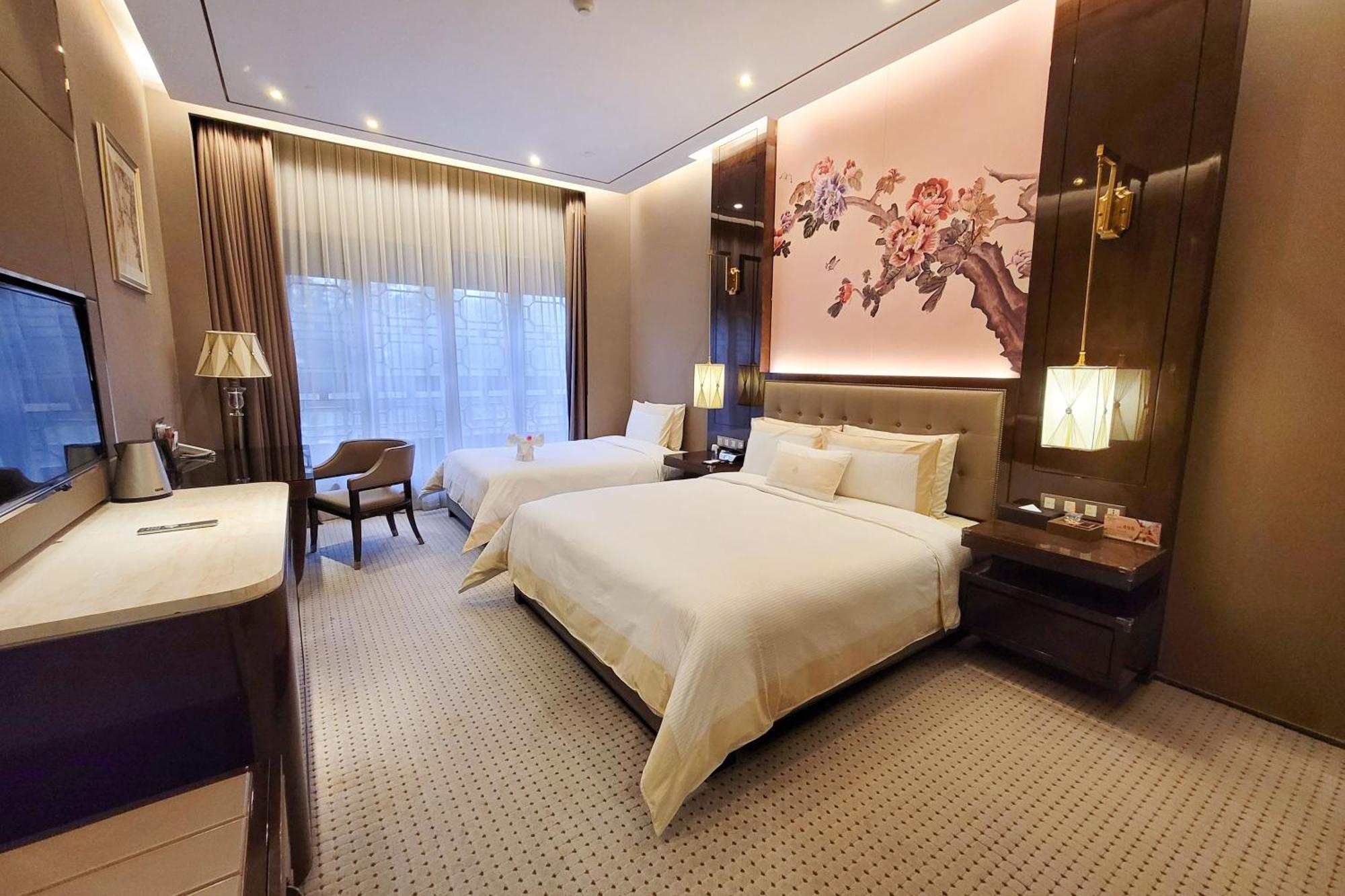 Royal Garden Hotel Shanghai-Free Shuttle To And From Disney & Pvg & Close Metro Line2 Easy To Sha New Expo Ngoại thất bức ảnh