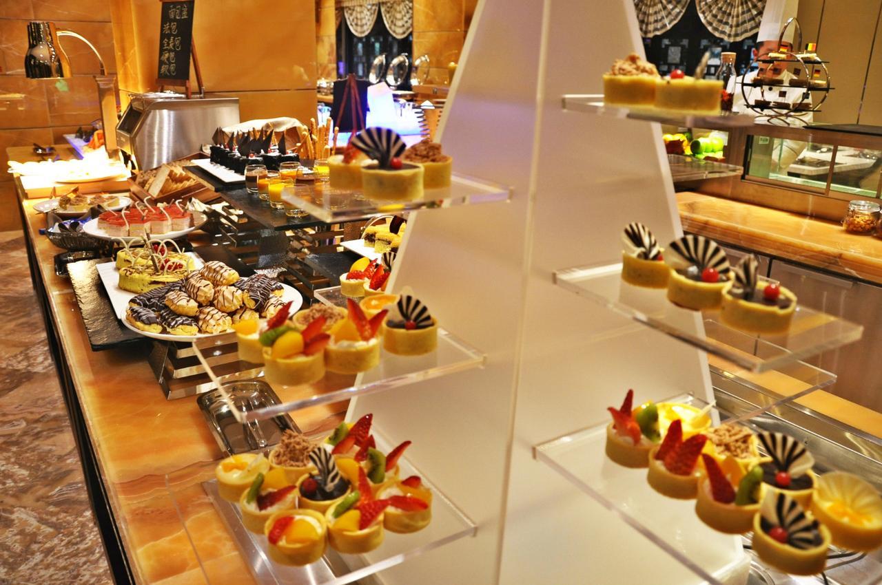 Royal Garden Hotel Shanghai-Free Shuttle To And From Disney & Pvg & Close Metro Line2 Easy To Sha New Expo Ngoại thất bức ảnh