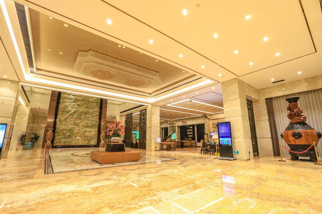 Royal Garden Hotel Shanghai-Free Shuttle To And From Disney & Pvg & Close Metro Line2 Easy To Sha New Expo Ngoại thất bức ảnh